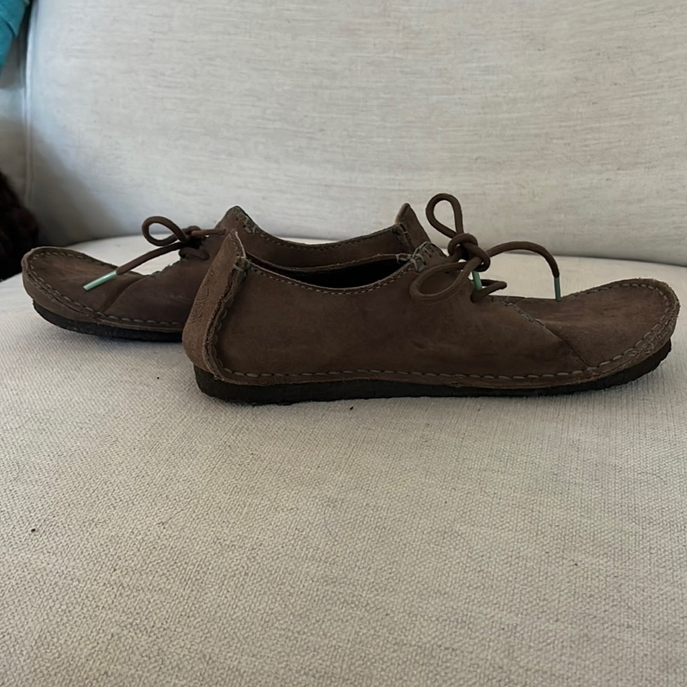 Clarks originals